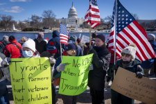 Presidents_Day_Protest_91332-2595965332.jpg