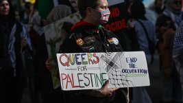 QUEERS-FOR-PALESTINE-SIGN-34524903.jpg