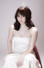 unhappy-beauty-prom-queen-4185543.jpg